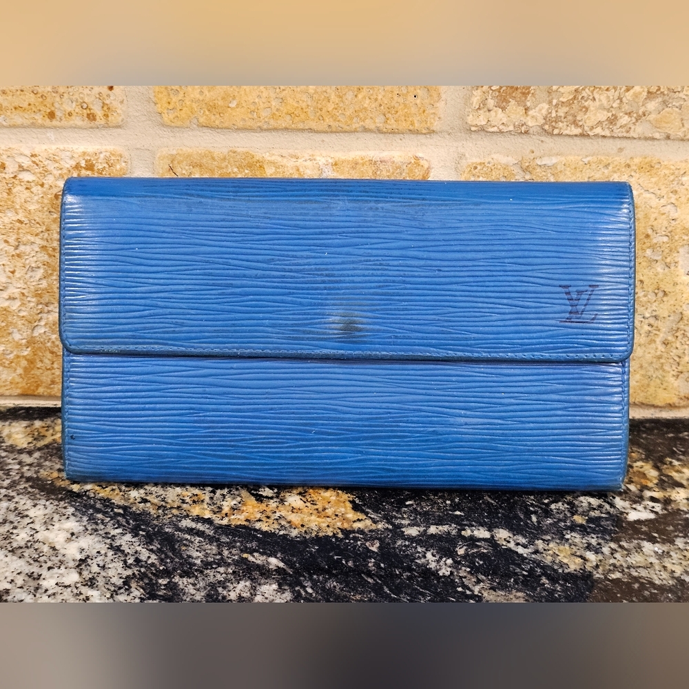 Louis Vuitton Blue Women's Bag - Picture 3 of 16